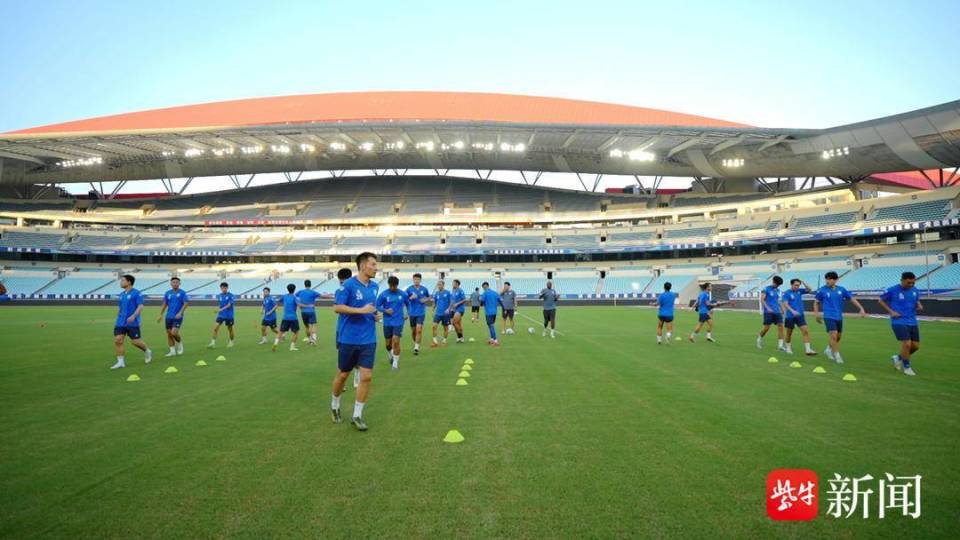 梯抖很稳当, 南京队主场, com