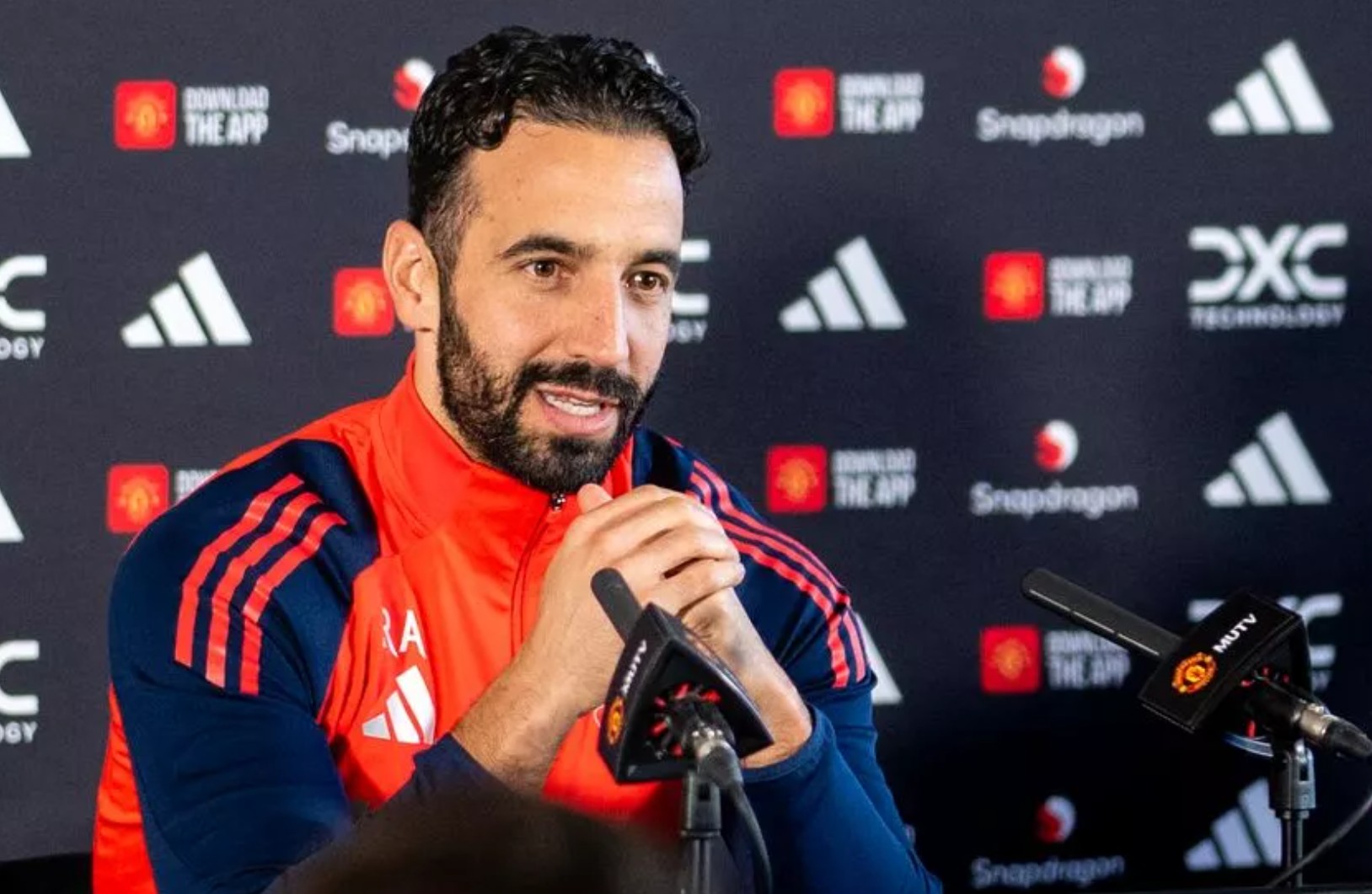 英超联赛的, alt