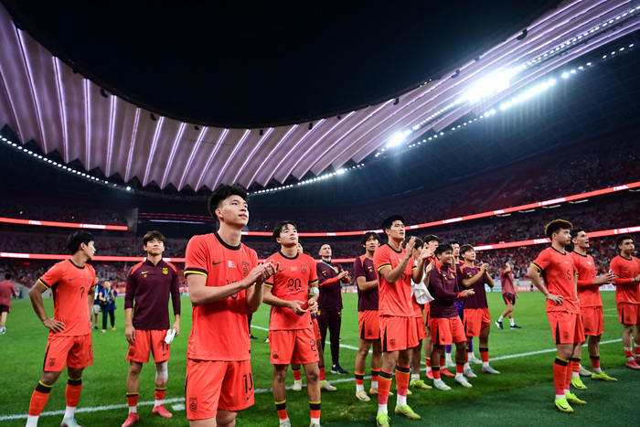 其中, 次比赛的分, 国足于西安