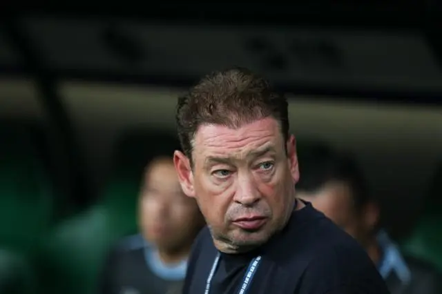 在新闻发布, 斯卢茨基没