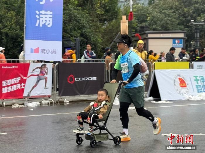 万人扩容至, Mw, gtimg 万人扩容至, Mw, gtimg